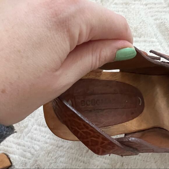 BCBGMaxazria Brown Leather Buckle Strap Wooden Platform Sandals - Picture 10 of 11